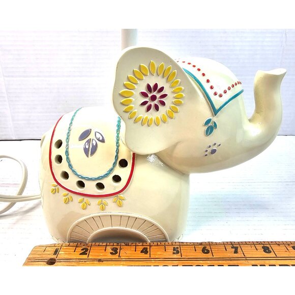 Levtex Elephant Ceramic Table Lamp With Hand-Painted Floral Details 2016 - Picture 8 of 9